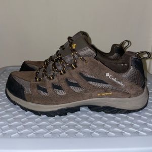 Columbia Waterproof Men’s Sneaker size 9.5 brown/tan/black